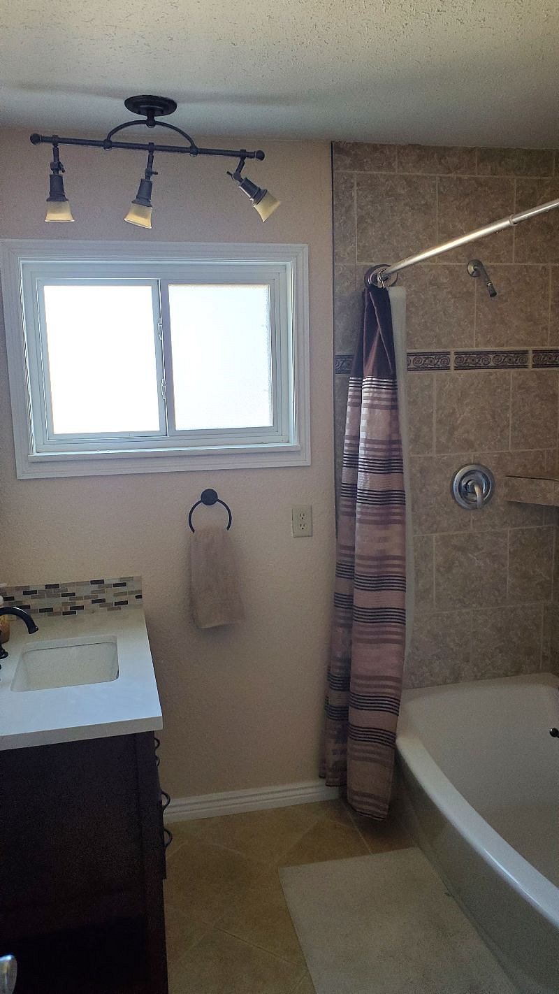 Furnished Finder property 416494_3 photo 4