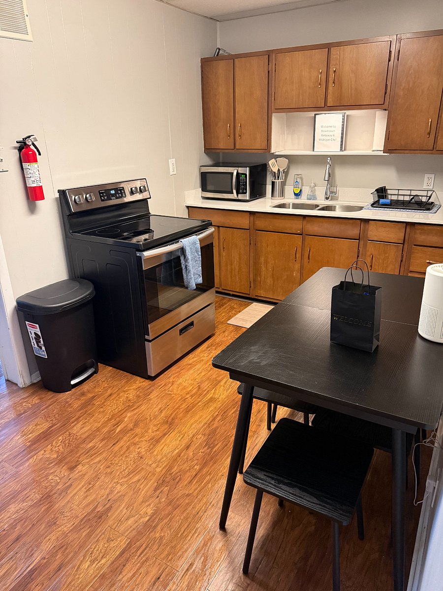 Furnished Finder property 416497_1 photo 12