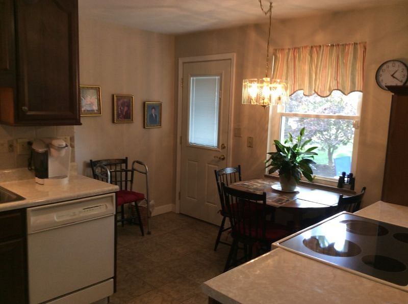 Furnished Finder property 416584_1 photo 5