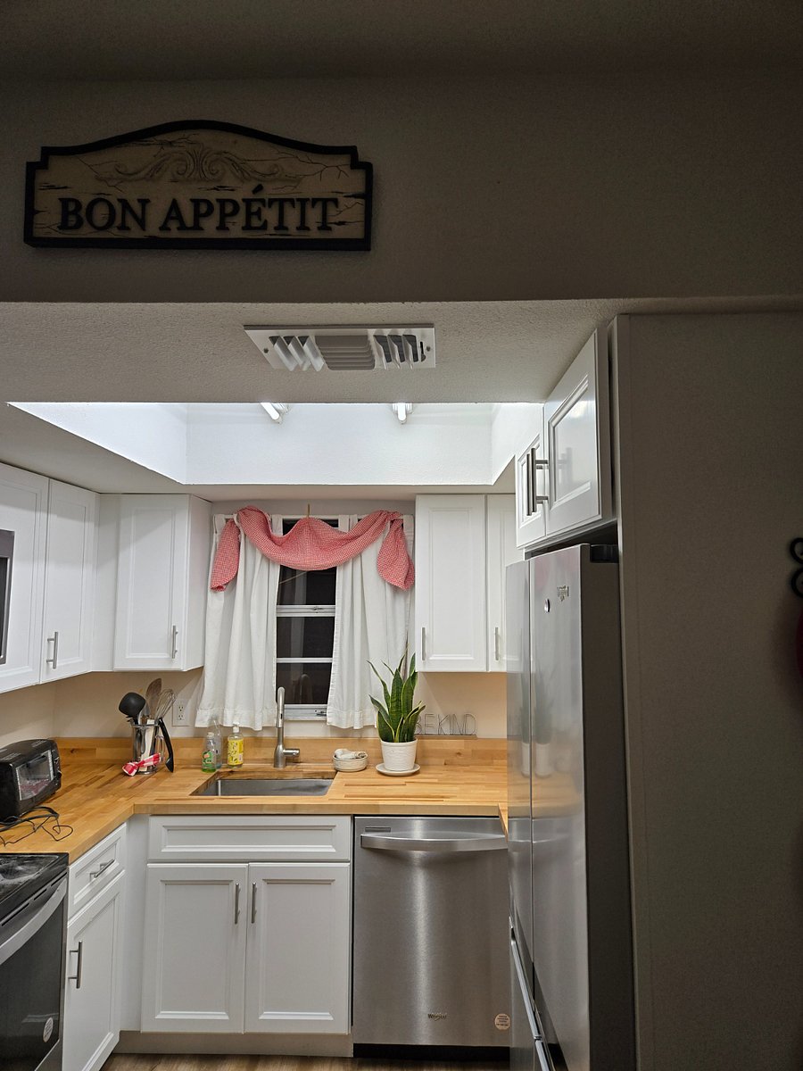 Furnished Finder property 416593_1 photo 8