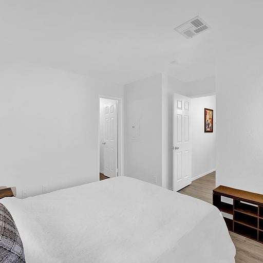 Furnished Finder property 416603_1 photo 14