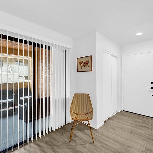Furnished Finder property 416603_1 photo 12