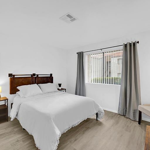 Furnished Finder property 416603_1 photo 16