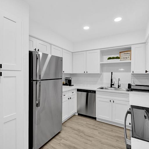 Furnished Finder property 416603_1 photo 9