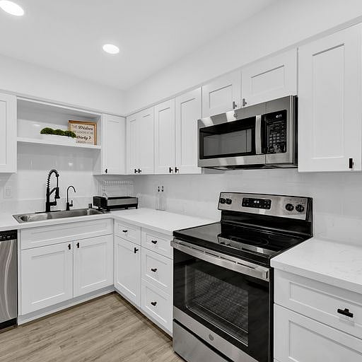Furnished Finder property 416603_1 photo 10