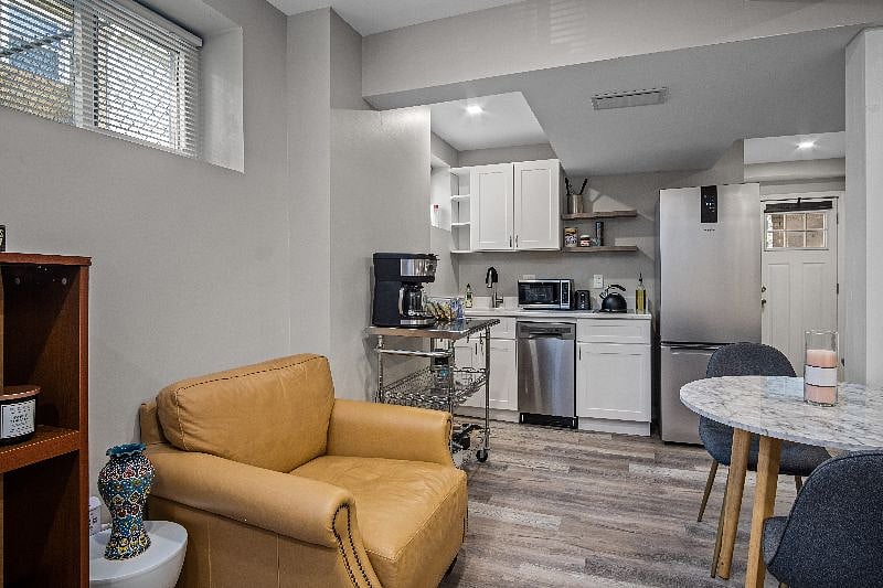 Furnished Finder property 416720_1 photo 3