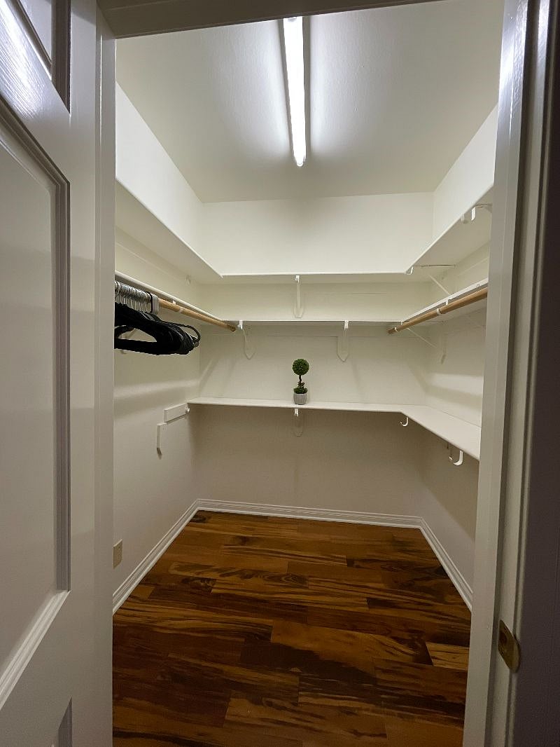 Furnished Finder property 416739_1 photo 3