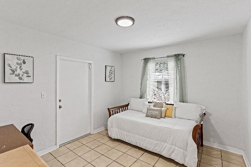 Furnished Finder property 416771_1 photo 6