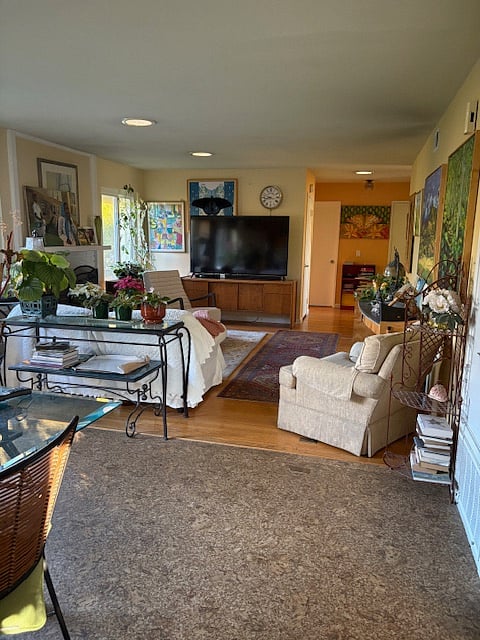 Furnished Finder property 416820_1 photo 6