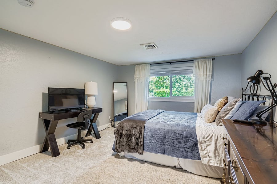 Furnished Finder property 416825_1 photo 18
