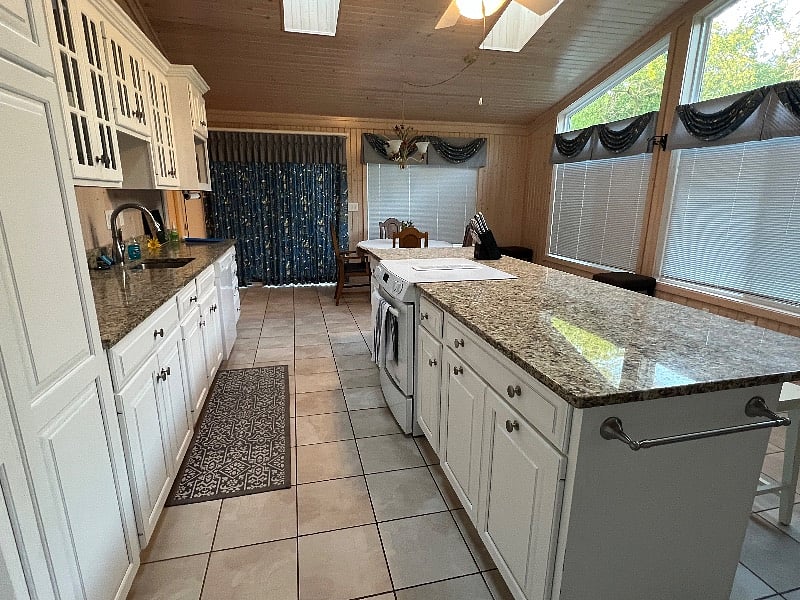 Furnished Finder property 416826_1 photo 18