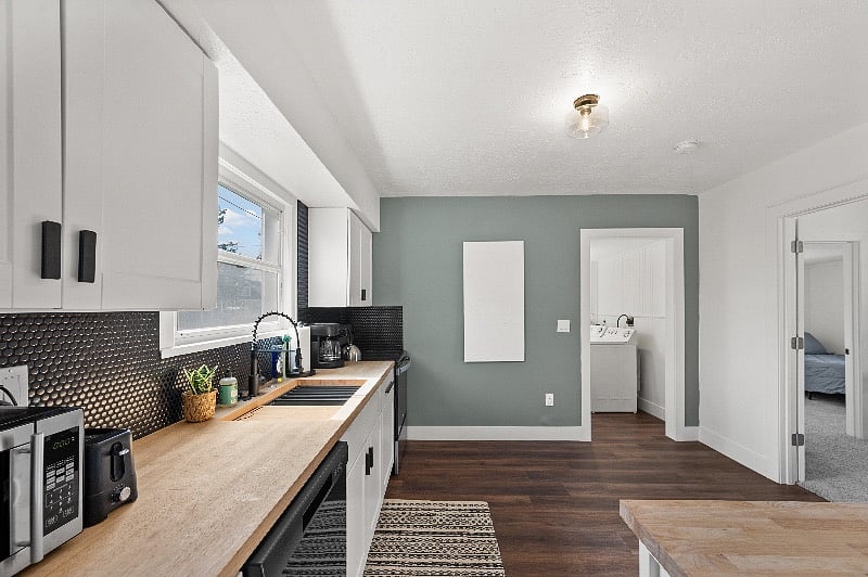Furnished Finder property 416845_1 photo 6