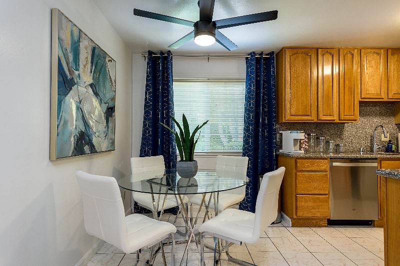 Furnished Finder property 416852_1 photo 4