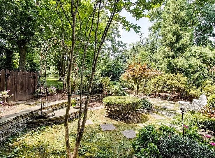 Furnished Finder property 416871_1 photo 10