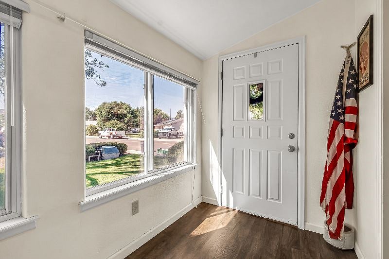 Furnished Finder property 416981_1 photo 6