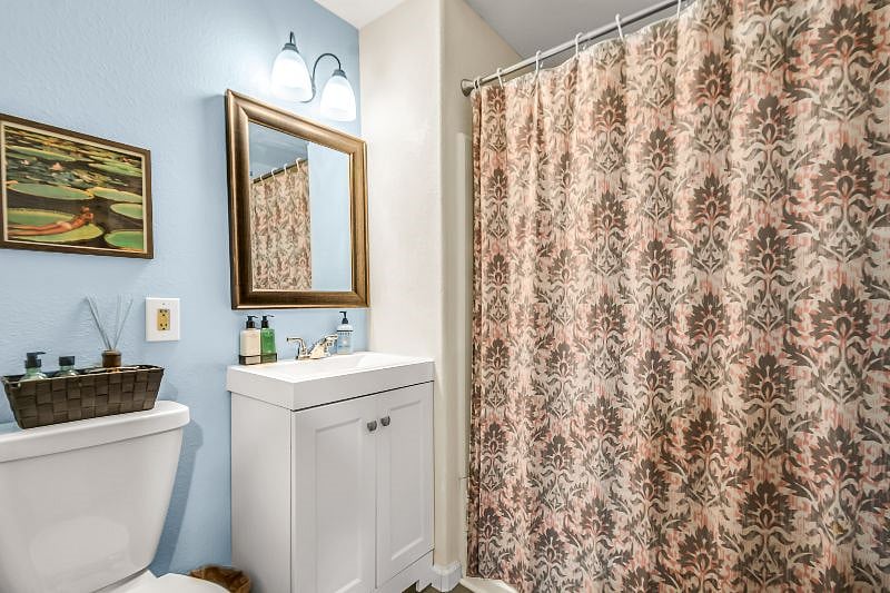 Furnished Finder property 416981_1 photo 12