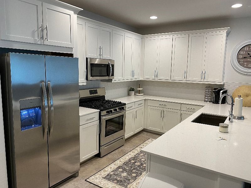 Furnished Finder property 416986_1 photo 3