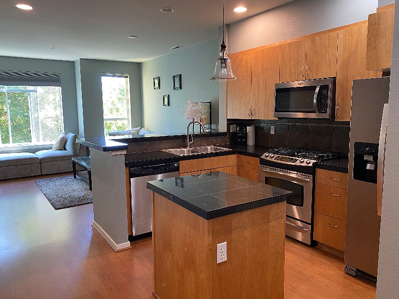 Furnished Finder property 417000_1 photo 4