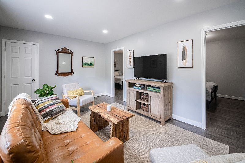 Furnished Finder property 417019_1 photo 42