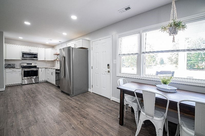 Furnished Finder property 417019_1 photo 22