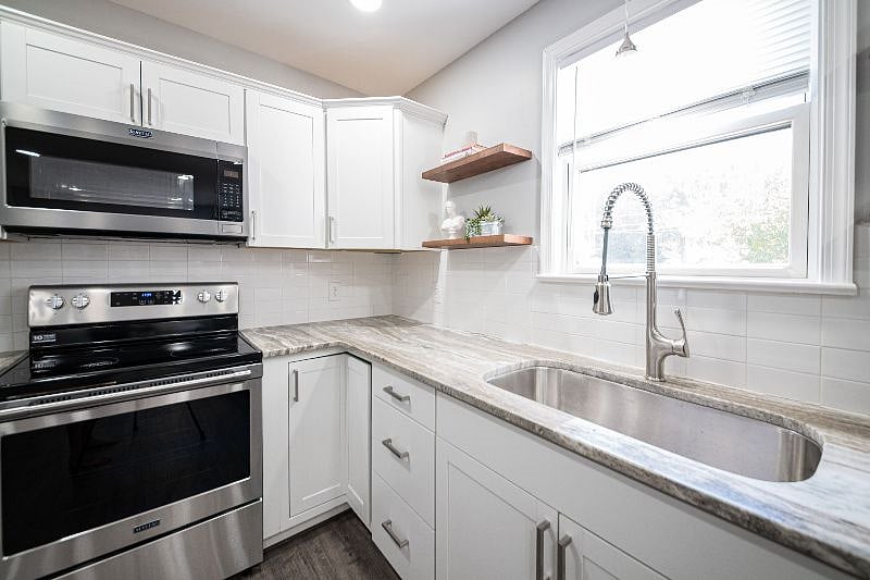Furnished Finder property 417019_1 photo 11