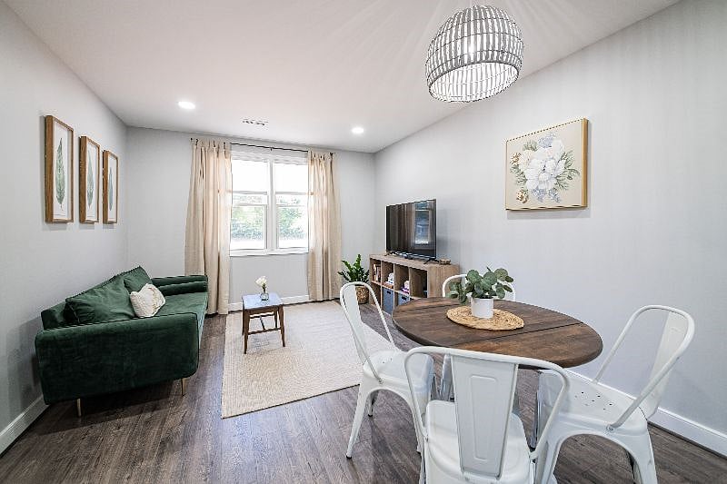 Furnished Finder property 417021_1 photo 19