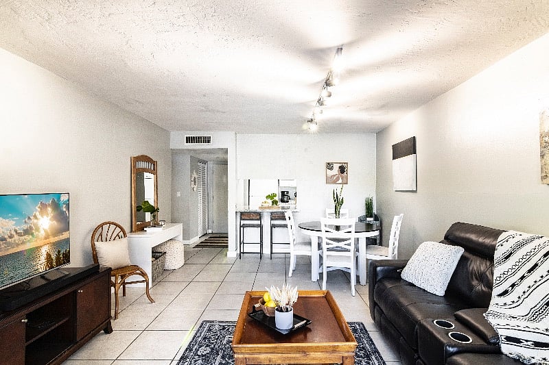Furnished Finder property 417023_1 photo 15