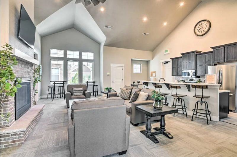 Furnished Finder property 417061_1 photo 9
