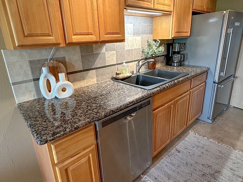 Furnished Finder property 417238_1 photo 4