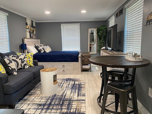 Furnished Finder property 417260_1 photo 22