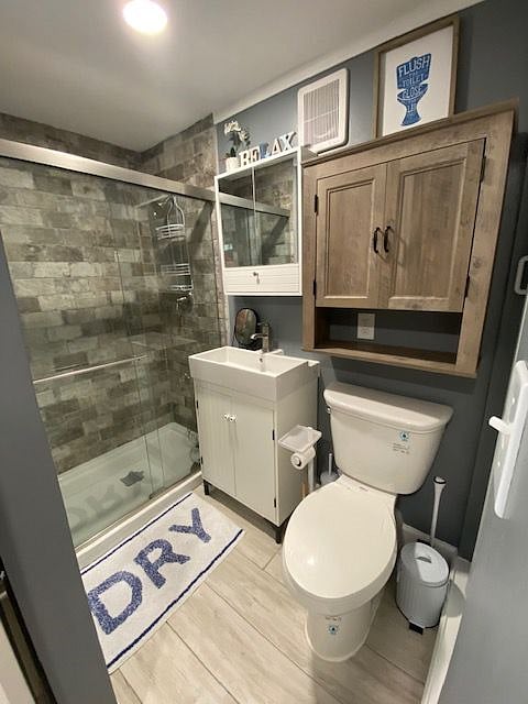 Furnished Finder property 417260_1 photo 16