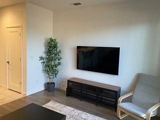 Furnished Finder property 417390_1 photo 3
