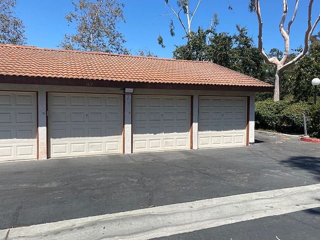 Furnished Finder property 417402_1 photo 3