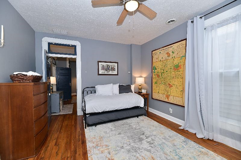A trundle twin bed can comfortably sleep 2.