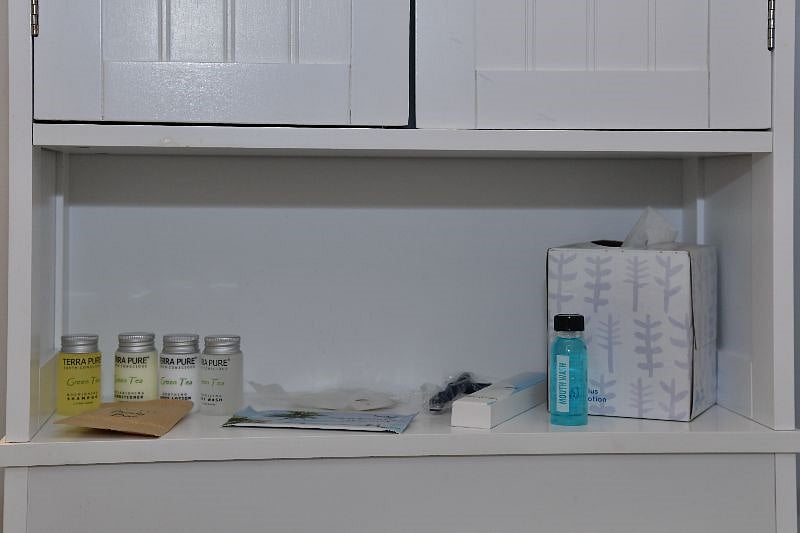 Starter pack bathroom amenities in case you forgot something!