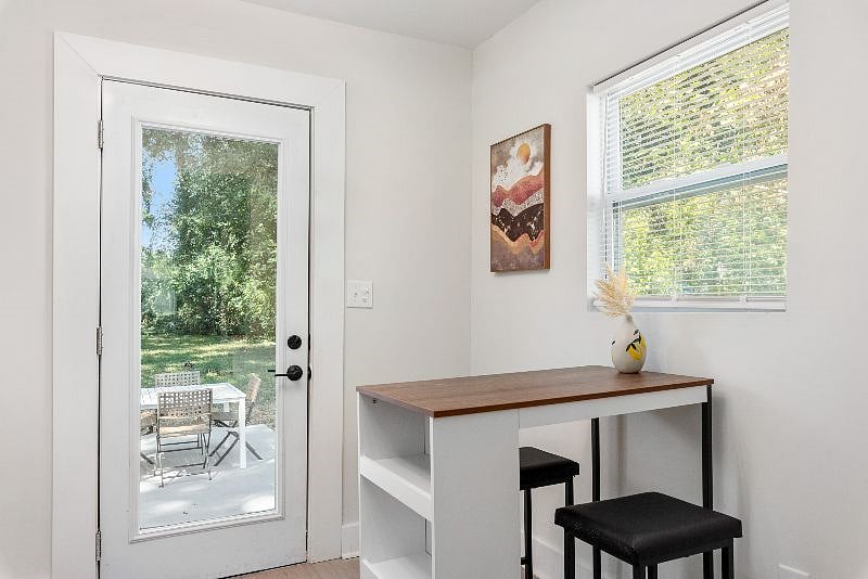 Furnished Finder property 417474_1 photo 13