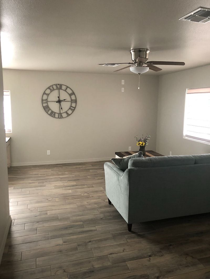 Furnished Finder property 417482_1 photo 3
