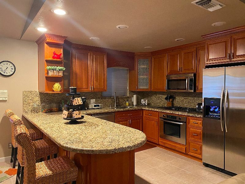 Furnished Finder property 417503_1 photo 6