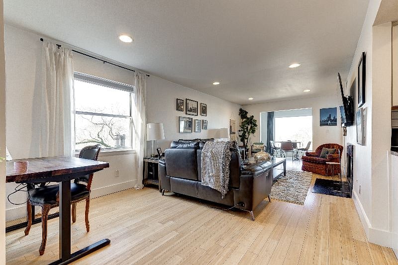 Furnished Finder property 417570_1 photo 8