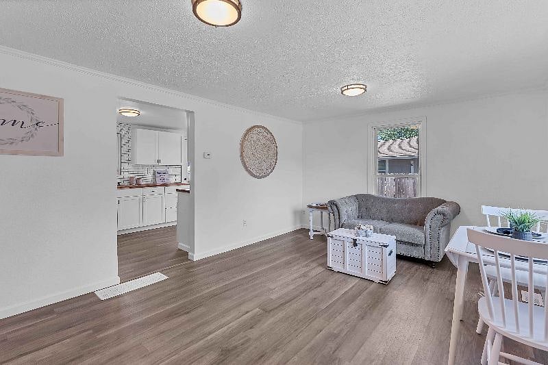 Furnished Finder property 417621_1 photo 2