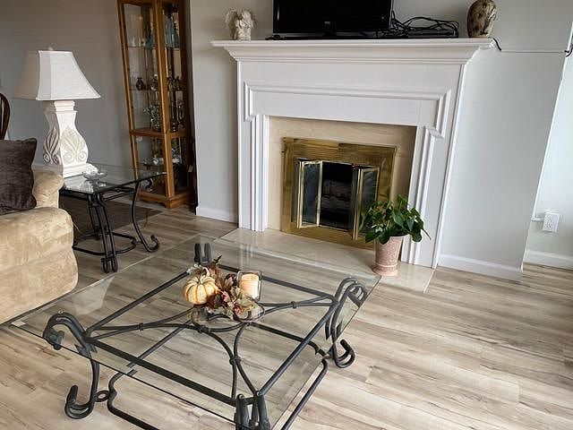 Living room with gas fireplace