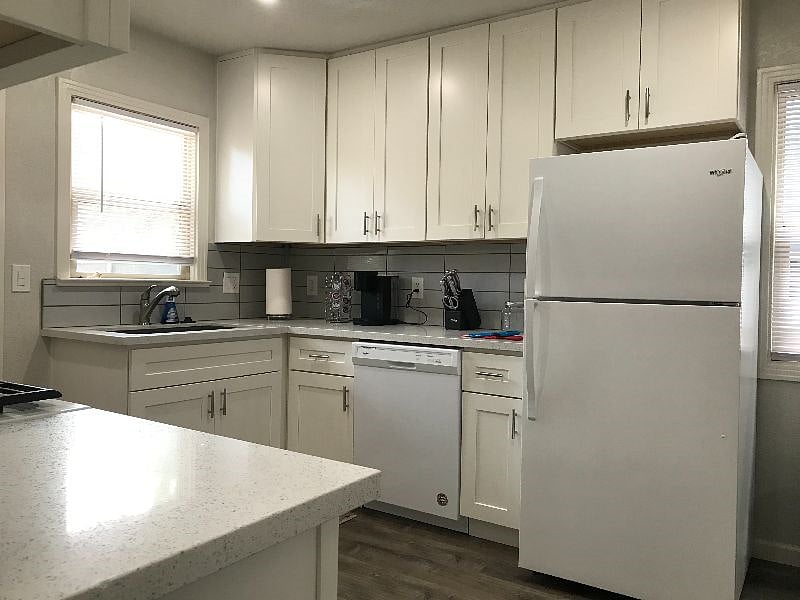 Furnished Finder property 417659_1 photo 6