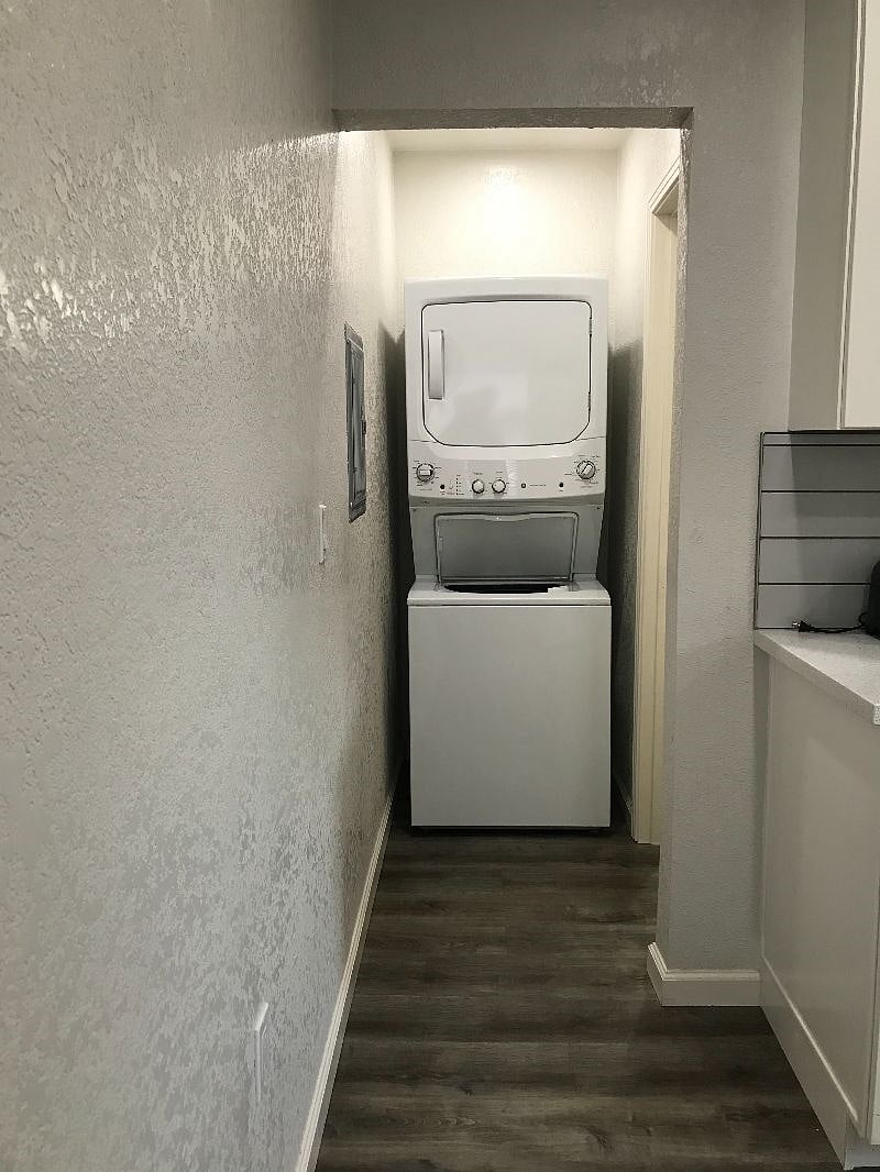 Furnished Finder property 417659_1 photo 16