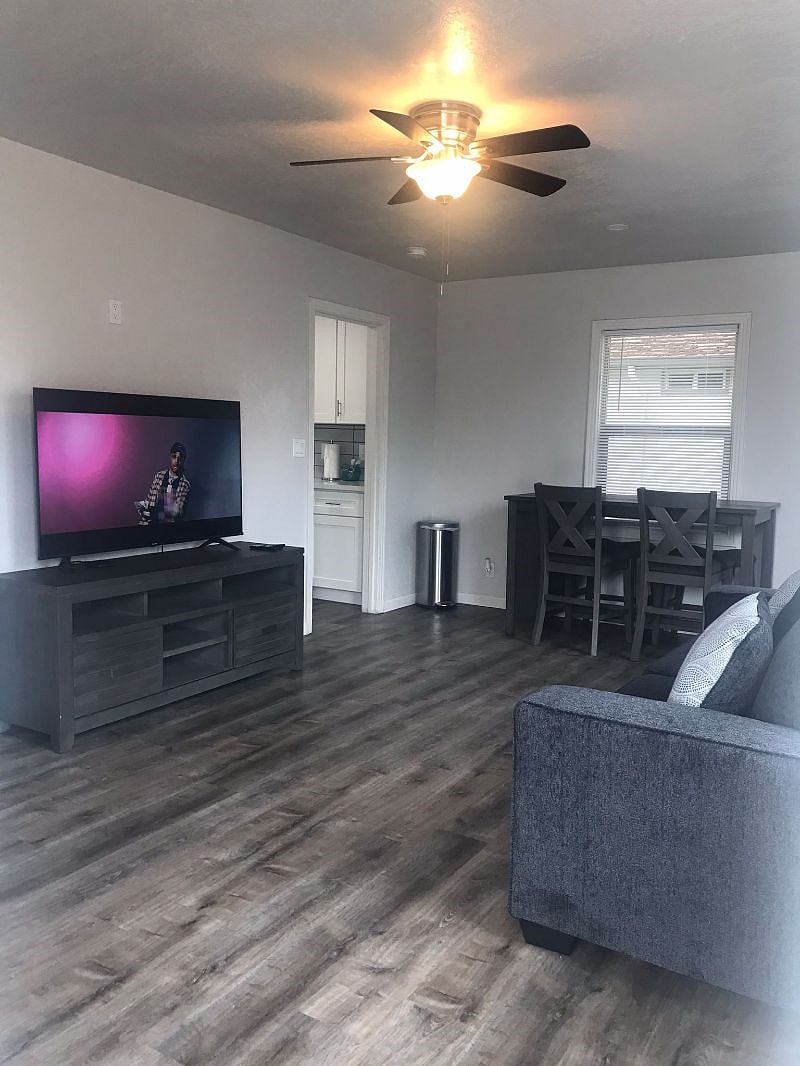 Furnished Finder property 417659_2 photo 10