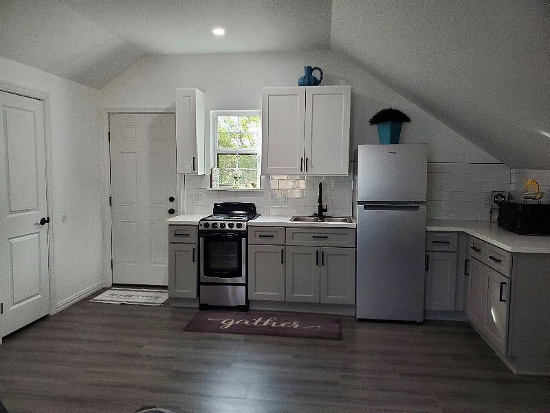 Furnished Finder property 417683_1 photo 7