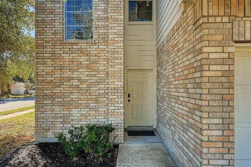 Furnished Finder property 417741_1 photo 3
