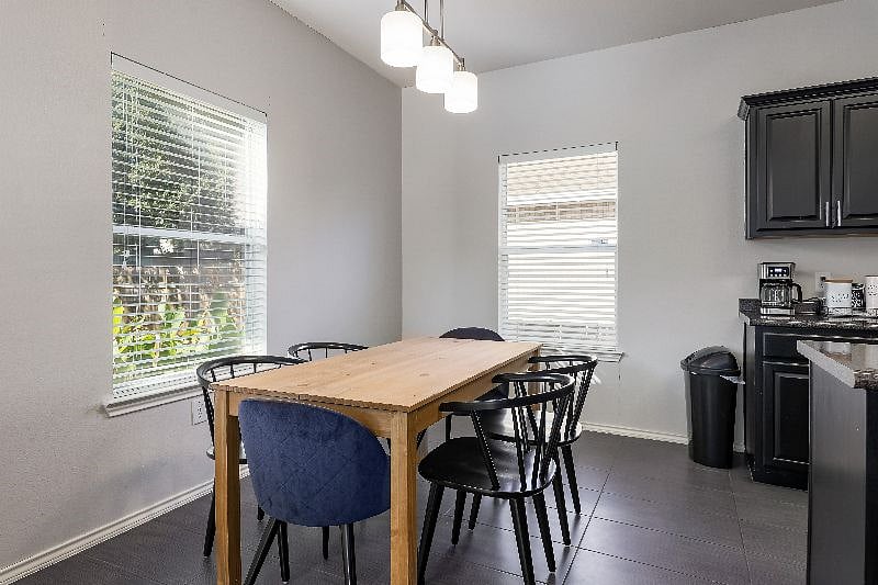 Furnished Finder property 417741_1 photo 10