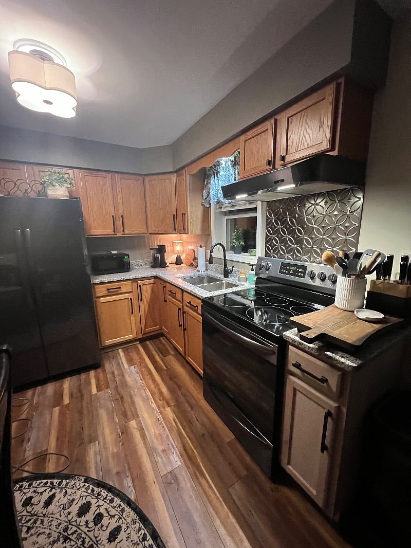 Full size Refrigerator and Range 
