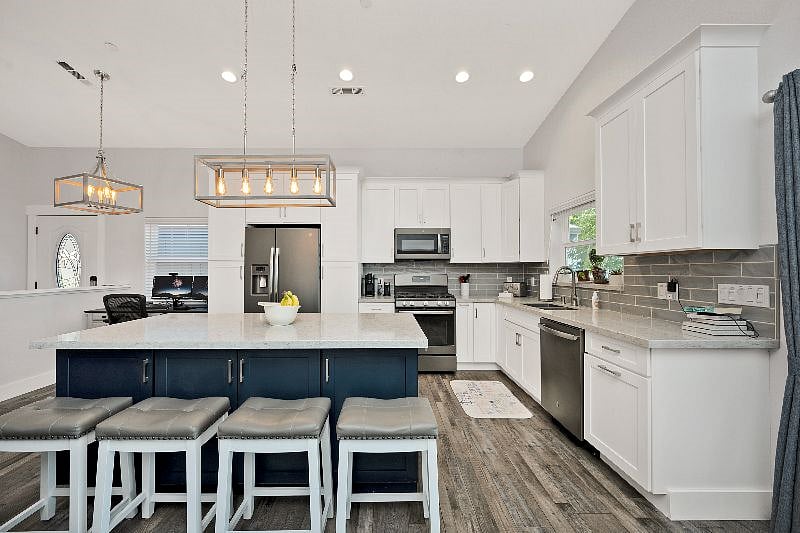 Furnished Finder property 417784_1 photo 8