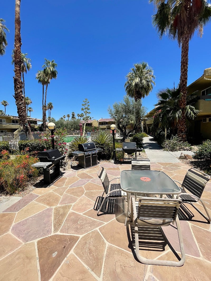 Furnished Finder property 417800_1 photo 6